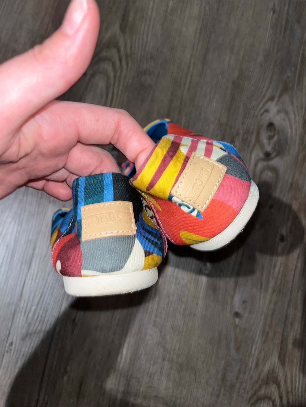 TOMS Abstract Slip-ONS - Picture 3 of 4